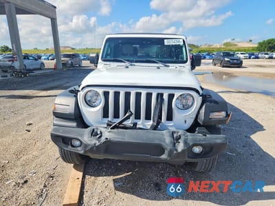 Piąte zdjęcie samochodu w środku: 2023 JEEP WRANGLER SPORT VIN:1C4HJXDG0PW539502 - miniatura