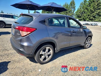 Trzecie zdjęcie samochodu z tyłu: 2018 HONDA HR-V LX VIN:3CZRU6H37JG713336 - miniatura