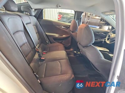 Zdjęcie 10 z 13 samochodu: 2018 CHEVROLET MALIBU LT VIN:1G1ZD5ST5JF151522 - miniatura