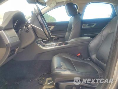 Zdjęcie 7 z 13 samochodu: 2017 JAGUAR XF PRESTIGE VIN:SAJBK4BV5HCY47515 - miniatura