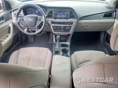 Zdjęcie 8 z 12 samochodu: 2015 HYUNDAI SONATA SPORT VIN:5NPE34AF5FH021395 - miniatura