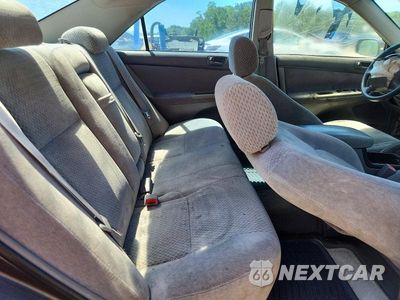Zdjęcie 10 z 12 samochodu: 2004 TOYOTA CAMRY VIN:4T1BE32K04U864843 - miniatura