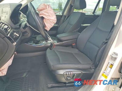 Zdjęcie 7 z 13 samochodu: 2017 BMW X3 SDRIVE28I VIN:5UXWZ7C50H0V85883 - miniatura