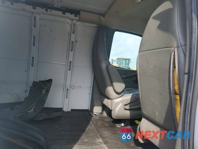 Zdjęcie 10 z 12 samochodu: 2022 CHEVROLET EXPRESS G2500 VIN:1GCWGBFP1N1157933 - miniatura