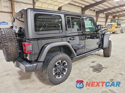 Trzecie zdjęcie samochodu z tyłu: 2024 JEEP WRANGLER RUBICON 4XE VIN:1C4RJXR60RW269369 - miniatura
