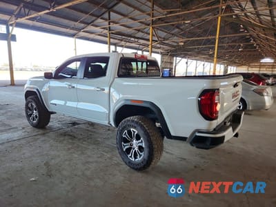 Drugie zdjęcie samochodu z przodu: 2025 GMC CANYON AT4 VIN:1GTP2DEK7S1113998 - miniatura