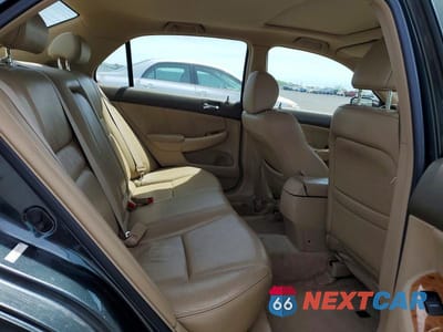 Zdjęcie 10 z 12 samochodu: 2004 HONDA ACCORD EX VIN:1HGCM56644A807326 - miniatura