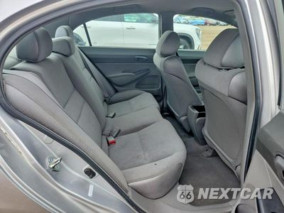 Zdjęcie 10 z 12 samochodu: 2006 HONDA CIVIC DX VIN:1HGFA16296L014073 - miniatura