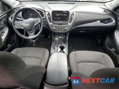 Zdjęcie 8 z 13 samochodu: 2018 CHEVROLET MALIBU LT VIN:1G1ZD5ST3JF175785 - miniatura