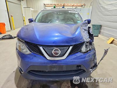 Piąte zdjęcie samochodu w środku: 2018 NISSAN ROGUE SPORT SL VIN:JN1BJ1CRXJW265581 - miniatura