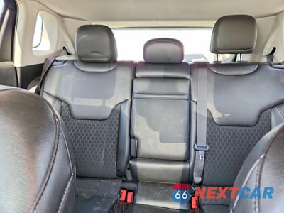 Zdjęcie 10 z 13 samochodu: 2019 JEEP COMPASS LATITUDE VIN:3C4NJDBB4KT772323 - miniatura