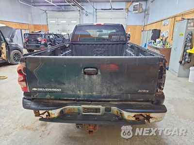 Zdjęcie 6 z 12 samochodu: 2007 CHEVROLET SILVERADO K2500 HEAVY DUTY VIN:1GCHK29D07E143803 - miniatura