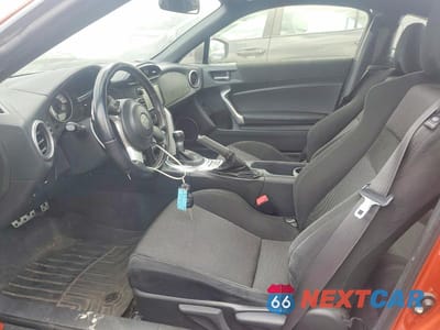 Zdjęcie 7 z 12 samochodu: 2017 TOYOTA 86 BASE VIN:JF1ZNAA19H8707848 - miniatura