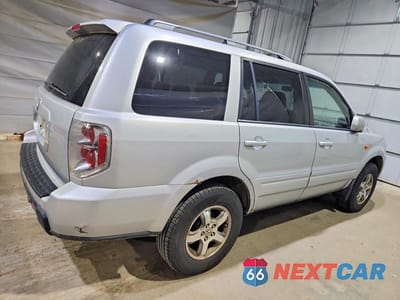 Trzecie zdjęcie samochodu z tyłu: 2006 HONDA PILOT EX VIN:5FNYF28706B009418 - miniatura