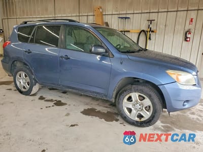 Czwarte zdjęcie samochodu z boku: 2008 TOYOTA RAV4 BASE VIN:JTMZD35V785116442 - miniatura