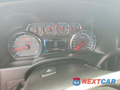 Zdjęcie 9 z 12 samochodu: 2018 CHEVROLET SILVERADO K1500 LT VIN:3GCUKREC7JG273890 - miniatura