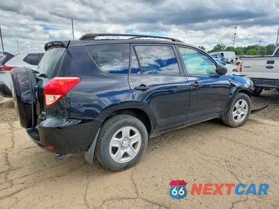 Trzecie zdjęcie samochodu z tyłu: 2006 TOYOTA RAV4 BASE VIN:JTMBK33V565009817 - miniatura