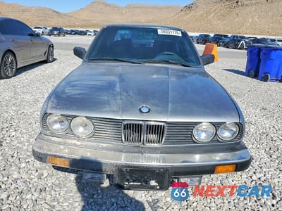 Piąte zdjęcie samochodu w środku: 1986 BMW 325 E AUTOMATIC VIN:WBAAE6403G1705492 - miniatura
