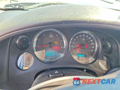 Zdjęcie 9 z 12 samochodu: 2007 GMC NEW SIERRA DENALI VIN:2GTEK638471689074 - miniatura