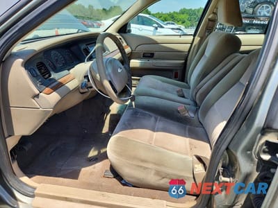 Zdjęcie 7 z 12 samochodu: 2004 FORD CROWN VICTORIA VIN:2FAFP73W94X152919 - miniatura