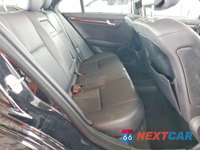 Zdjęcie 10 z 12 samochodu: 2013 MERCEDES-BENZ C 250 VIN:WDDGF4HBXDR298476 - miniatura