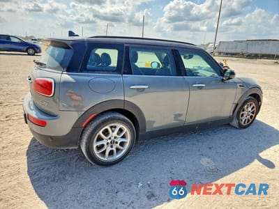 Trzecie zdjęcie samochodu z tyłu: 2018 MINI COOPER CLUBMAN VIN:WMWLN5C55J2E34195 - miniatura