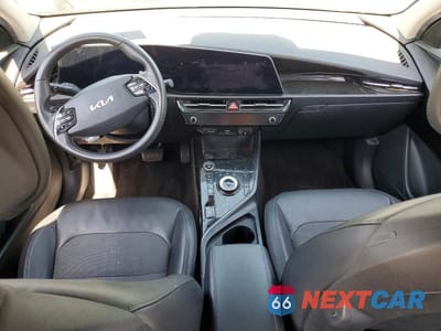 Zdjęcie 8 z 13 samochodu: 2023 KIA NIRO WIND VIN:KNDCR3L16P5028343 - miniatura