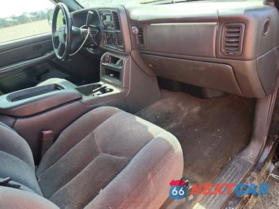 Zdjęcie 8 z 12 samochodu: 2004 GMC NEW SIERRA K1500 VIN:2GTEK19T741388597 - miniatura