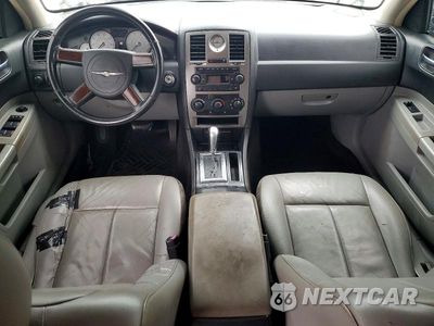 Zdjęcie 8 z 12 samochodu: 2007 CHRYSLER 300 TOURING VIN:2C3KA53G37H745122 - miniatura
