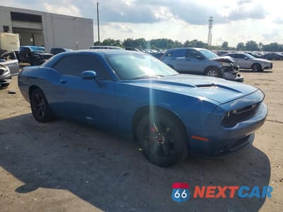 Czwarte zdjęcie samochodu z boku: 2021 DODGE CHALLENGER SXT VIN:2C3CDZAG5MH520847 - miniatura