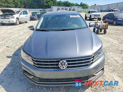 Piąte zdjęcie samochodu w środku: 2016 VOLKSWAGEN PASSAT S VIN:1VWAS7A32GC053482 - miniatura