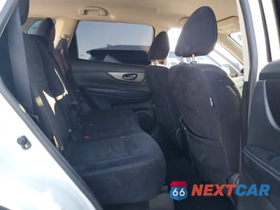 Zdjęcie 11 z 13 samochodu: 2016 NISSAN ROGUE S VIN:JN8AT2MT7GW023217 - miniatura