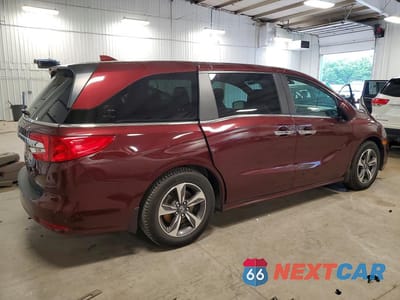 Trzecie zdjęcie samochodu z tyłu: 2018 HONDA ODYSSEY TOURING VIN:5FNRL6H86JB000177 - miniatura