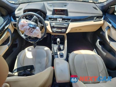 Zdjęcie 8 z 14 samochodu: 2016 BMW X1 XDRIVE28I VIN:WBXHT3C3XGP884728 - miniatura