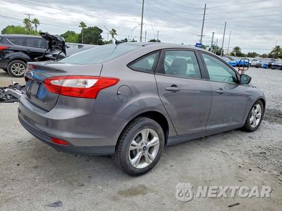 Trzecie zdjęcie samochodu z tyłu: 2013 FORD FOCUS SE VIN:1FADP3F22DL168191 - miniatura