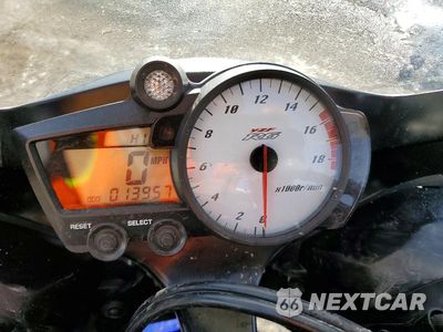 Zdjęcie 7 z 9 samochodu: 2003 YAMAHA YZFR6 L VIN:JYARJ06E83A008624 - miniatura