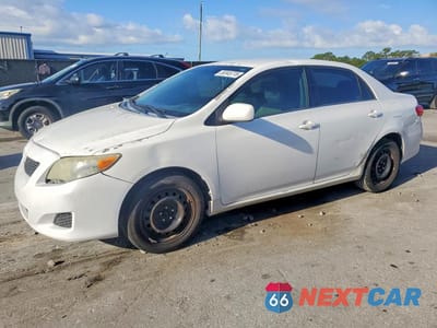 2013 TOYOTA COROLLA LE 5YFBU4EE7DP158985 - główne zdjęcie licytacji z USA - miniatura
