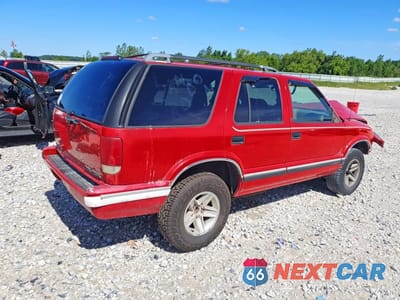 Trzecie zdjęcie samochodu z tyłu: 1995 CHEVROLET BLAZER VIN:1GNCS13W8SK236990 - miniatura