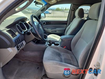 Zdjęcie 7 z 12 samochodu: 2005 TOYOTA TACOMA ACCESS CAB VIN:5TETX22N95Z113403 - miniatura