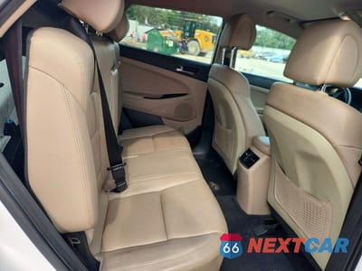 Zdjęcie 11 z 14 samochodu: 2018 HYUNDAI TUCSON SEL PLUS VIN:KM8J33A42JU737673 - miniatura