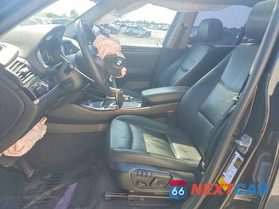 Zdjęcie 7 z 13 samochodu: 2017 BMW X3 SDRIVE28I VIN:5UXWZ7C37H0V92389 - miniatura