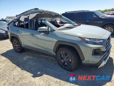 Czwarte zdjęcie samochodu z boku: 2022 TOYOTA RAV4 ADVENTURE VIN:2T3J1RFV6NW256297 - miniatura