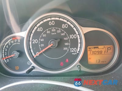 Zdjęcie 9 z 12 samochodu: 2013 MAZDA MAZDA2 VIN:JM1DE1LY2D0162342 - miniatura