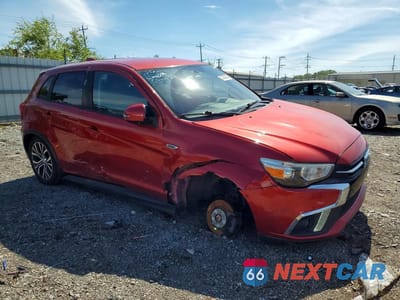 Czwarte zdjęcie samochodu z boku: 2018 MITSUBISHI OUTLANDER SPORT ES VIN:JA4AP3AW3JZ036132 - miniatura