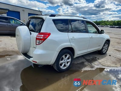 Trzecie zdjęcie samochodu z tyłu: 2010 TOYOTA RAV4 LIMITED VIN:JTMDK4DV9A5088124 - miniatura