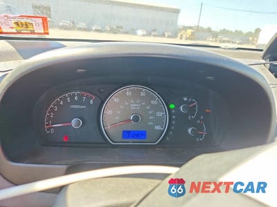 Zdjęcie 9 z 12 samochodu: 2009 HYUNDAI ELANTRA GLS VIN:KMHDU46DX9U603515 - miniatura