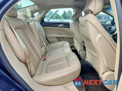 Zdjęcie 10 z 12 samochodu: 2017 LINCOLN MKZ RESERVE VIN:3LN6L5F93HR602113 - miniatura