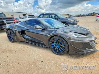 Czwarte zdjęcie samochodu z boku: 2021 CHEVROLET CORVETTE STINGRAY 2LT VIN:1G1YB2D49M5118751 - miniatura
