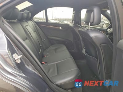 Zdjęcie 10 z 13 samochodu: 2011 MERCEDES-BENZ C 300 VIN:WDDGF5EB7BA461378 - miniatura