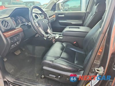 Zdjęcie 7 z 12 samochodu: 2014 TOYOTA TUNDRA CREWMAX LIMITED VIN:5TFHY5F16EX378542 - miniatura